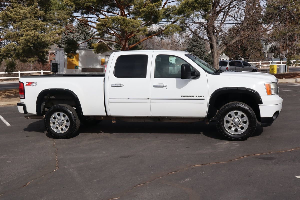 Used 2014 GMC Sierra 2500 Denali image 4