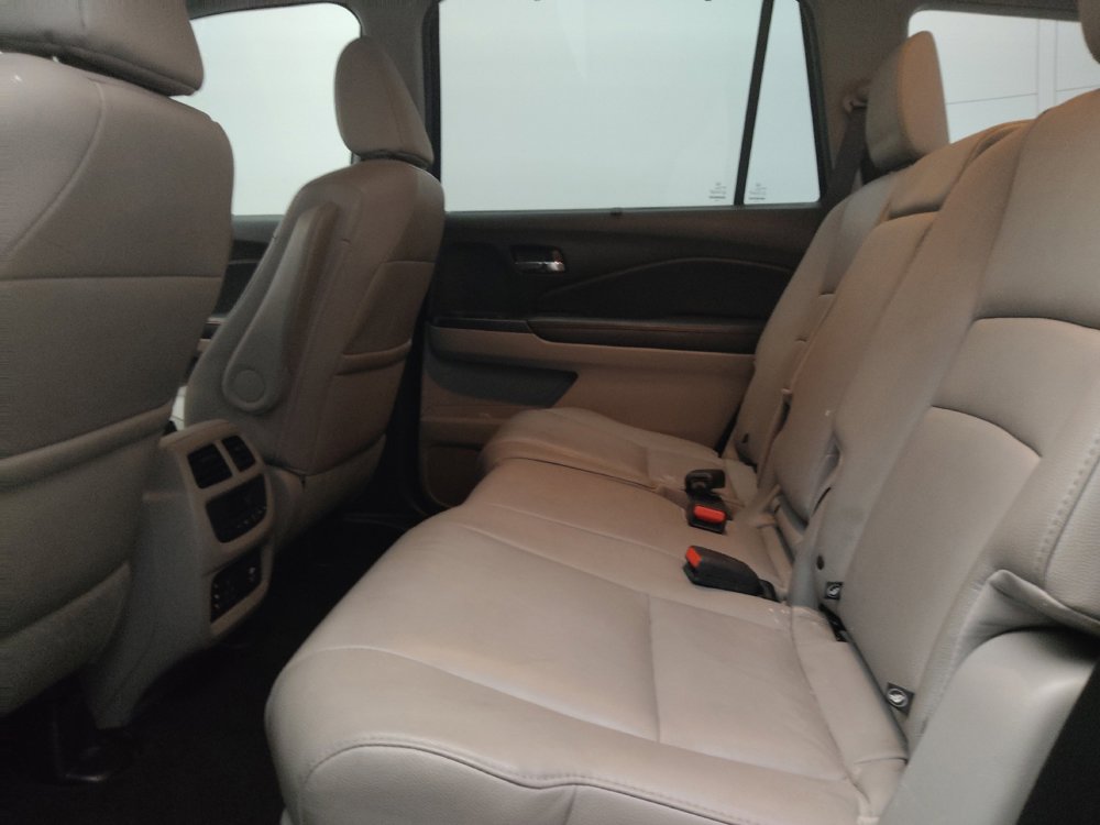 Used 2017 Honda Pilot EX-L image 18