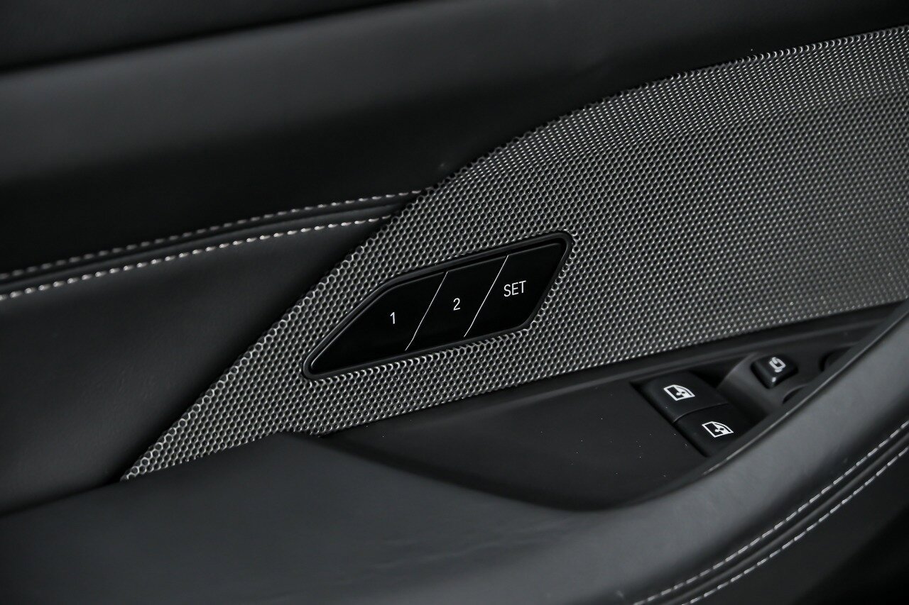 Used 2023 BMW M4 xDrive Competition w/ M Carbon Exterior Package AWD/4WD image 19