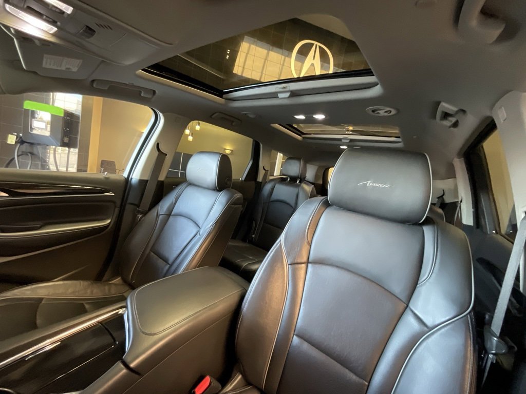 Used 2021 Buick Enclave Avenir w/ Avenir Technology Package image 10