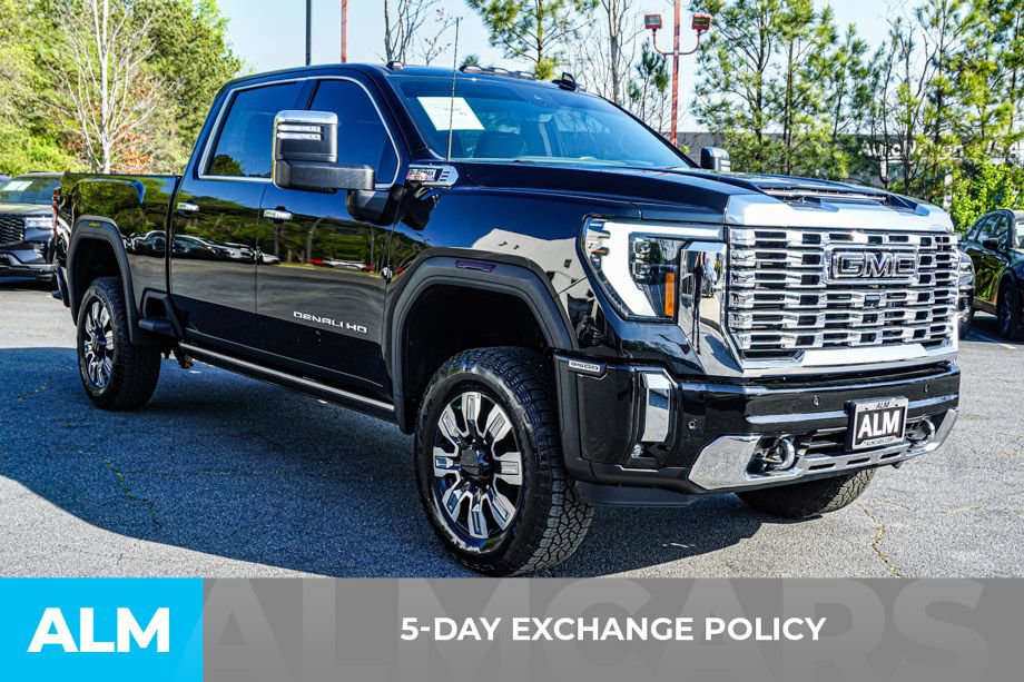 Used 2025 GMC Sierra 3500 Denali w/ Denali Reserve Package AWD/4WD image 3