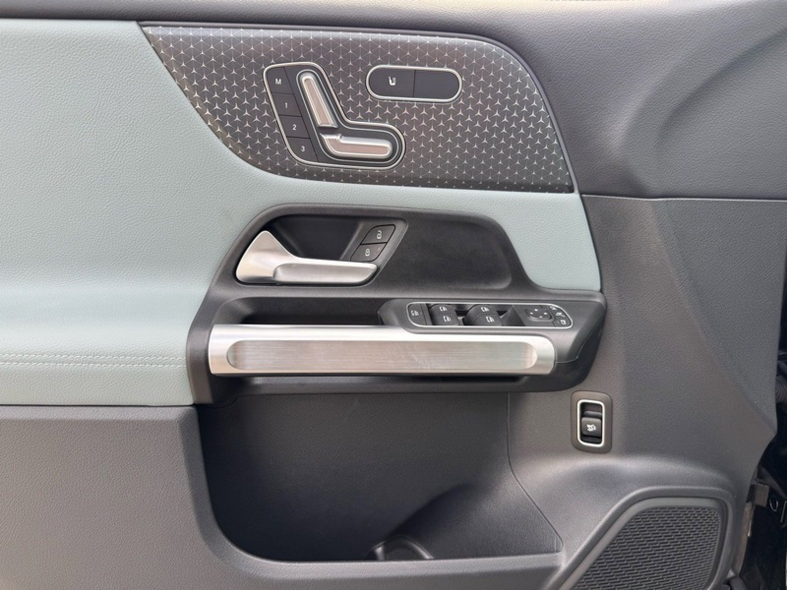 Certified 2026 Mercedes-Benz GLB 250 image 14