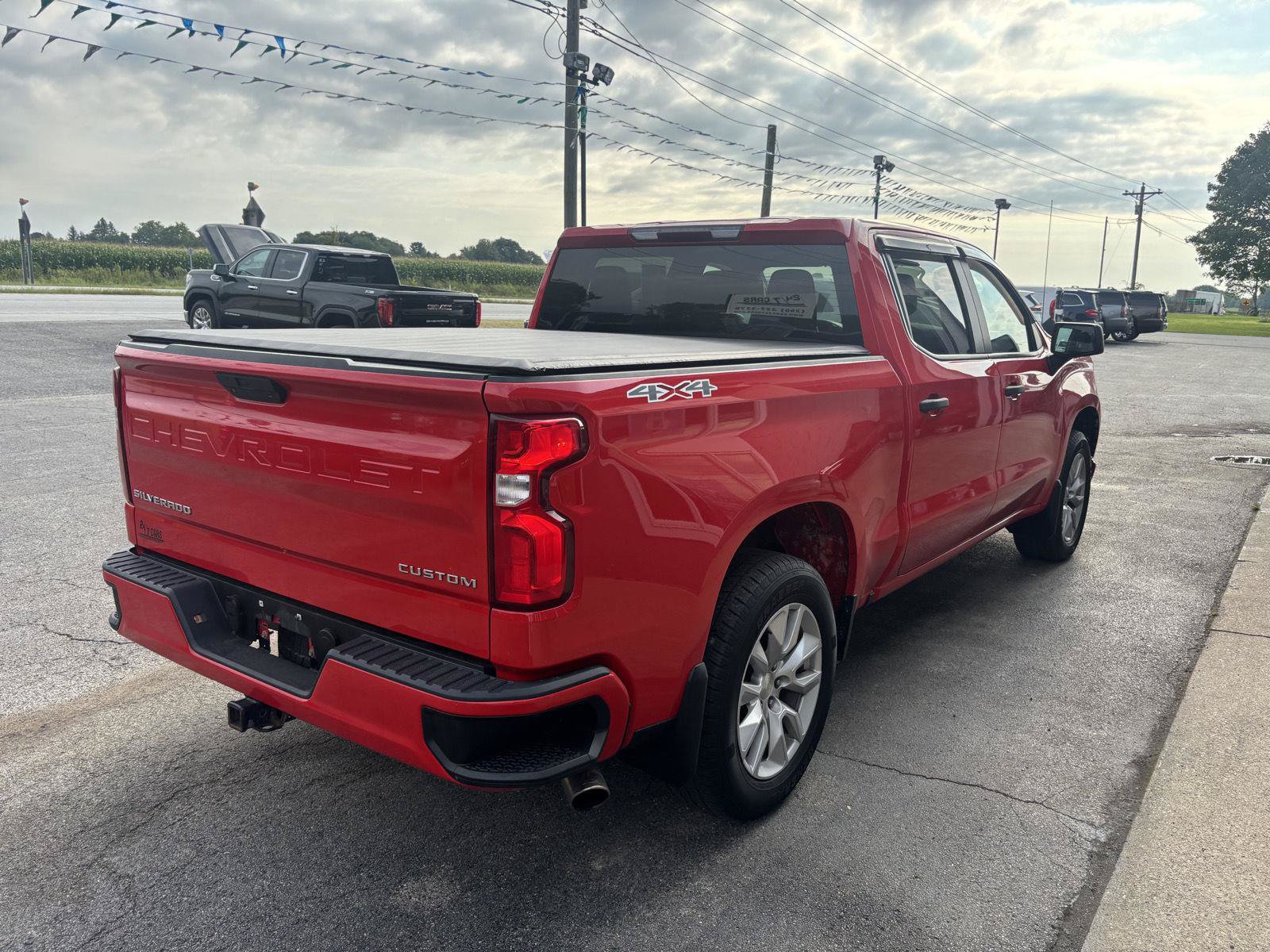 Used 2019 Chevrolet Silverado 1500 Custom w/ Custom Value Package AWD/4WD image 10