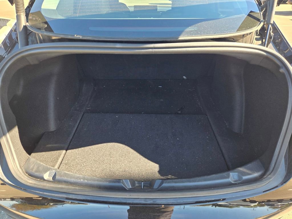 Used 2021 Tesla Model Y Long Range AWD/4WD image 24
