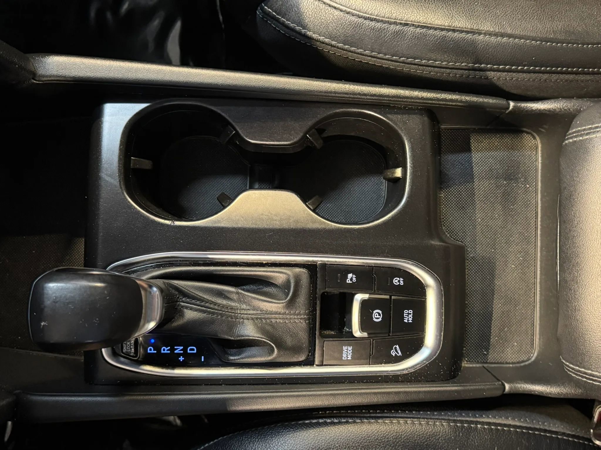 Used 2019 Hyundai Santa Fe Limited AWD/4WD image 18