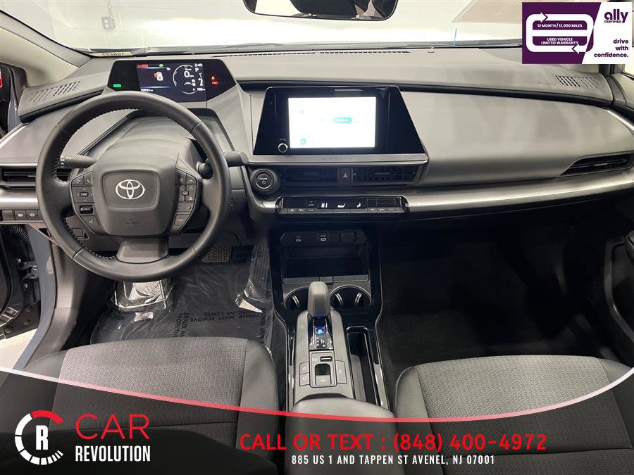 Used 2023 Toyota Prius LE FWD image 35
