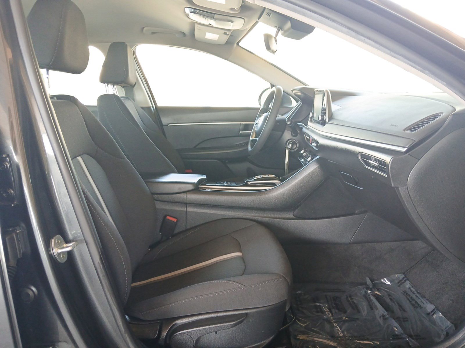 Certified 2022 Hyundai Sonata SE w/ Cargo Package image 15