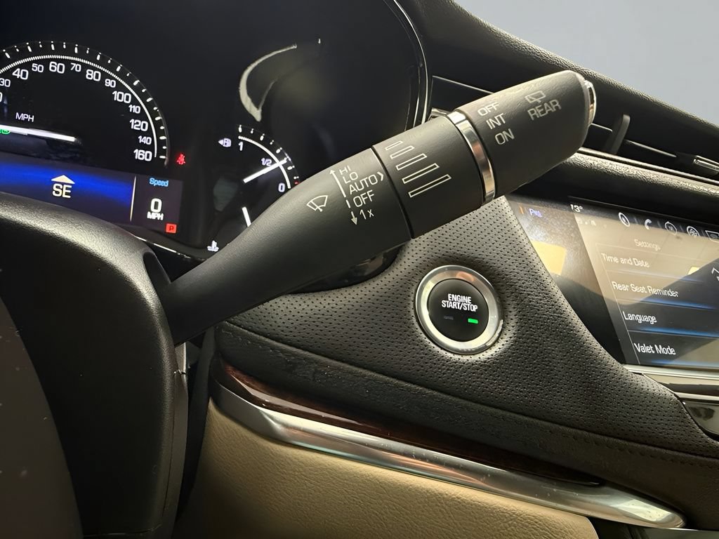 Used 2018 Cadillac XT5 Luxury w/ Driver Awareness Package FWD image 21