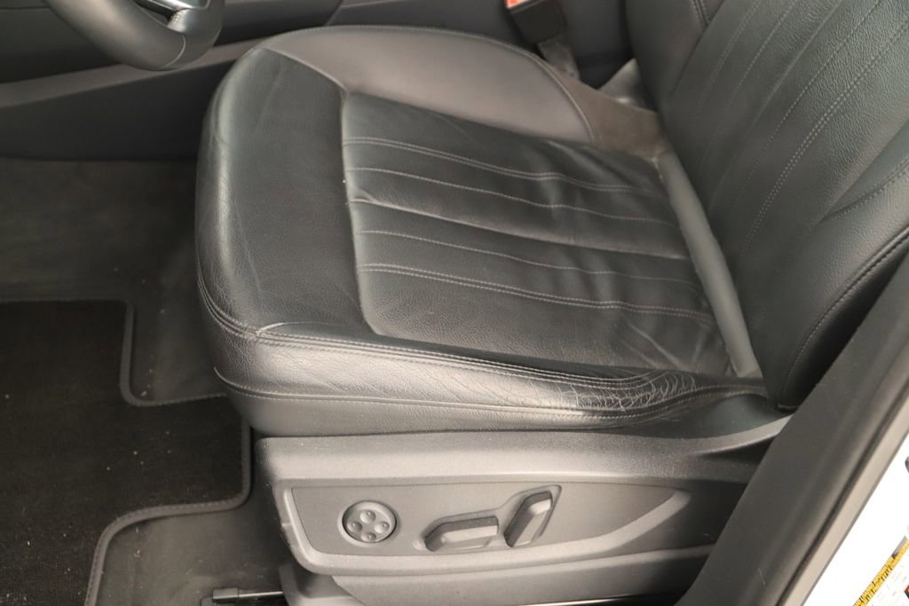 Used 2018 Audi Q5 2.0T Premium Plus w/ Premium Plus Package AWD/4WD image 22