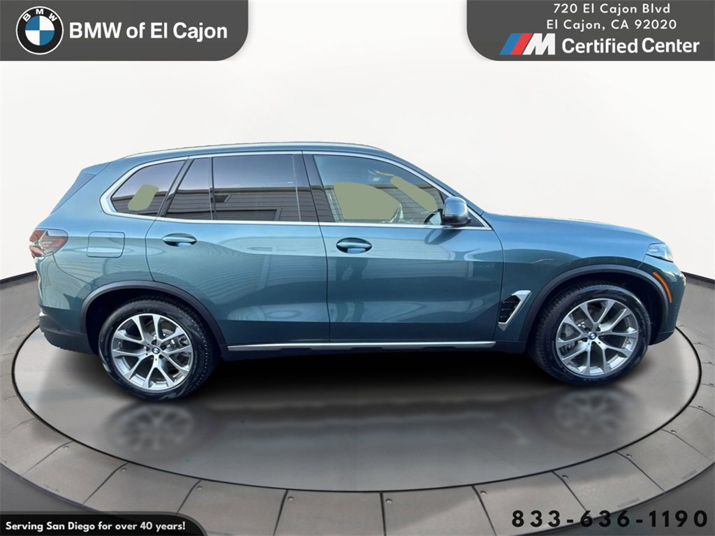 New 2026 BMW X5 xDrive50e w/ Executive Package image 4