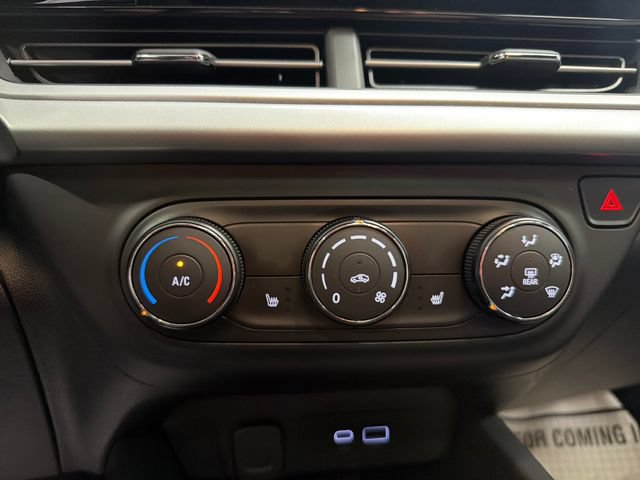 Used 2026 Chevrolet Trax RS w/ Sunroof Package FWD image 23