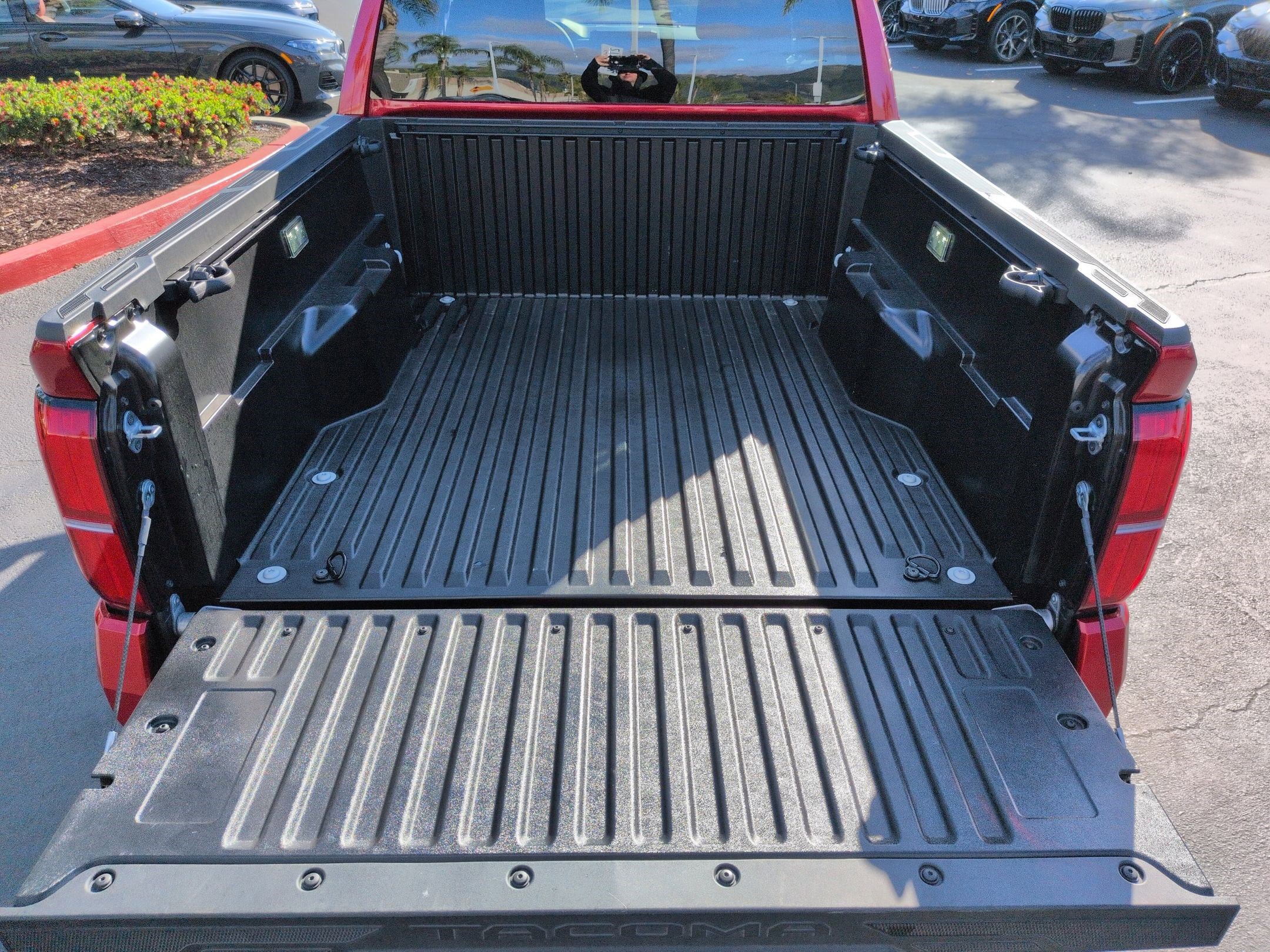 Used 2025 Toyota Tacoma SR5 RWD image 30