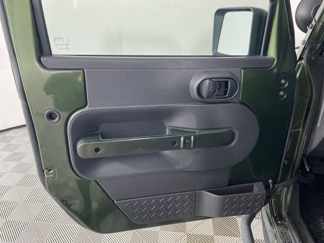 Used 2008 Jeep Wrangler Unlimited Sahara AWD/4WD image 10