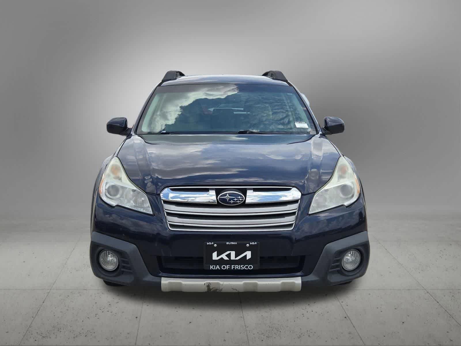 Used 2014 Subaru Outback 2.5i Limited w/ Moonroof Package AWD/4WD image 9