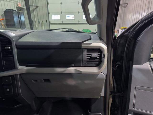 Used 2022 Ford F150 XLT w/ Trailer Tow Package AWD/4WD image 25