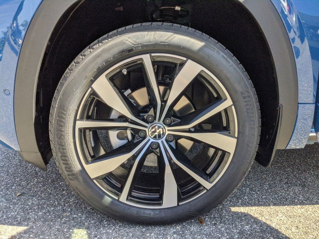 New 2025 Volkswagen Atlas SEL Premium R-Line image 44