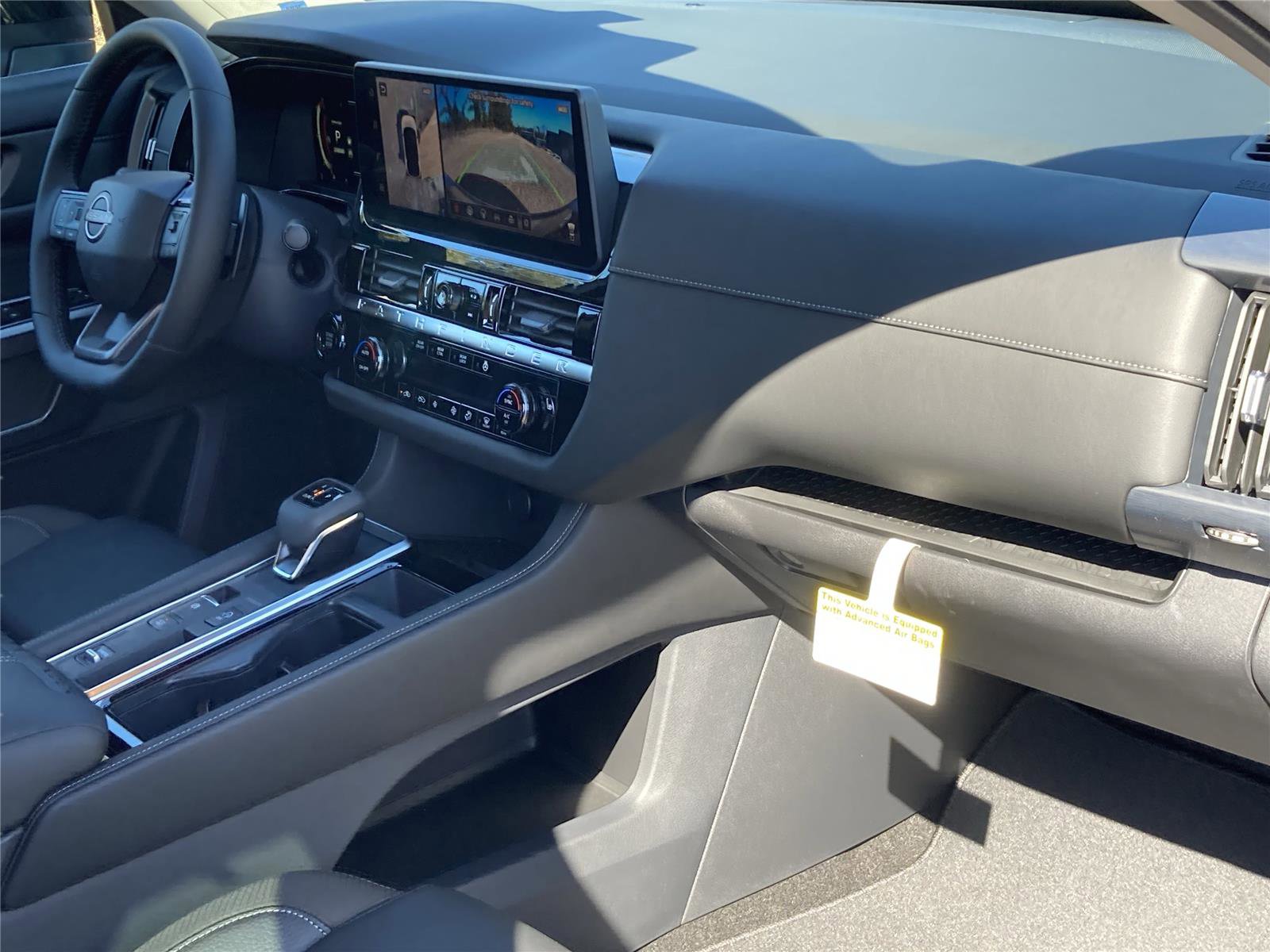 New 2026 Nissan Pathfinder SL w/ SL Premium Package image 30