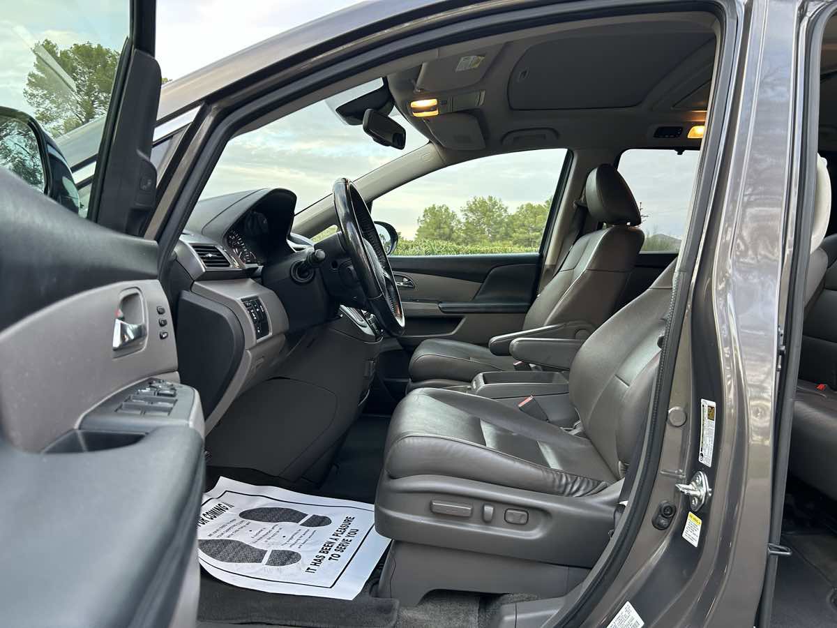 Used 2015 Honda Odyssey Touring image 15