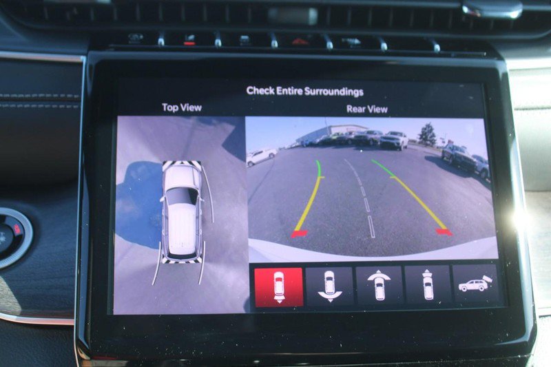 New 2025 Jeep Grand Cherokee Limited image 10