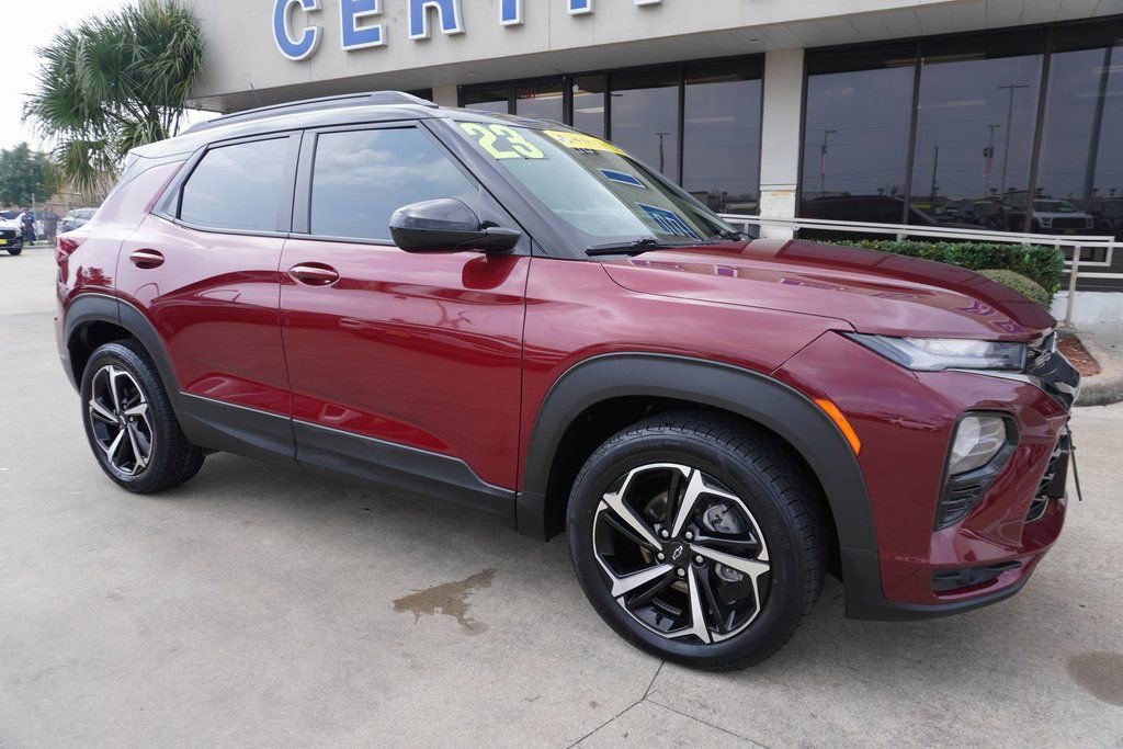 Used 2023 Chevrolet TrailBlazer RS w/ Convenience Package image 1