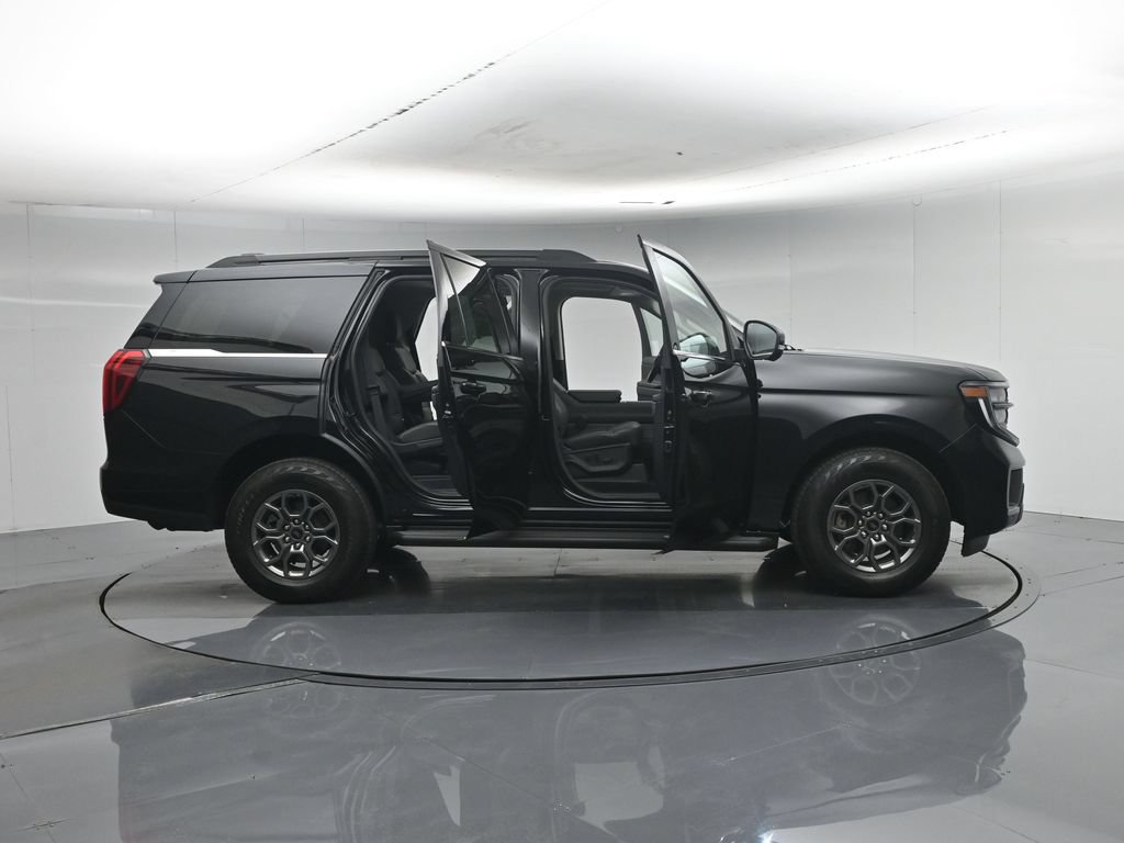 New 2026 Ford Expedition Active AWD/4WD image 4