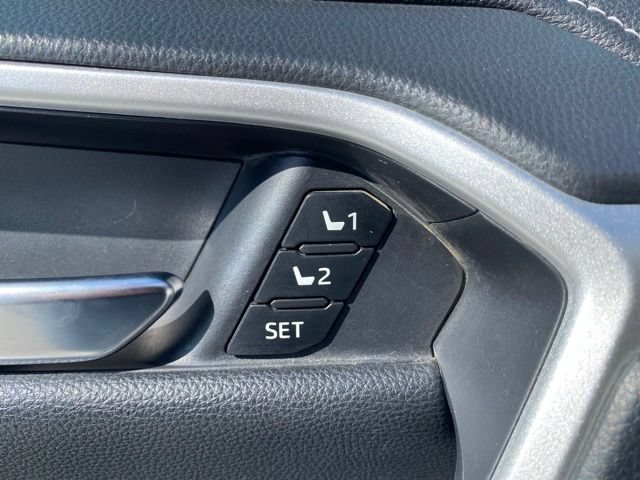 Certified 2019 Toyota RAV4 Limited w/ Advanced Technology Package AWD/4WD image 17