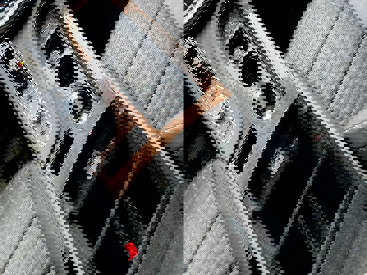 Used 2023 Cadillac Escalade Sport Platinum w/ Heavy-Duty Trailer Package image 29