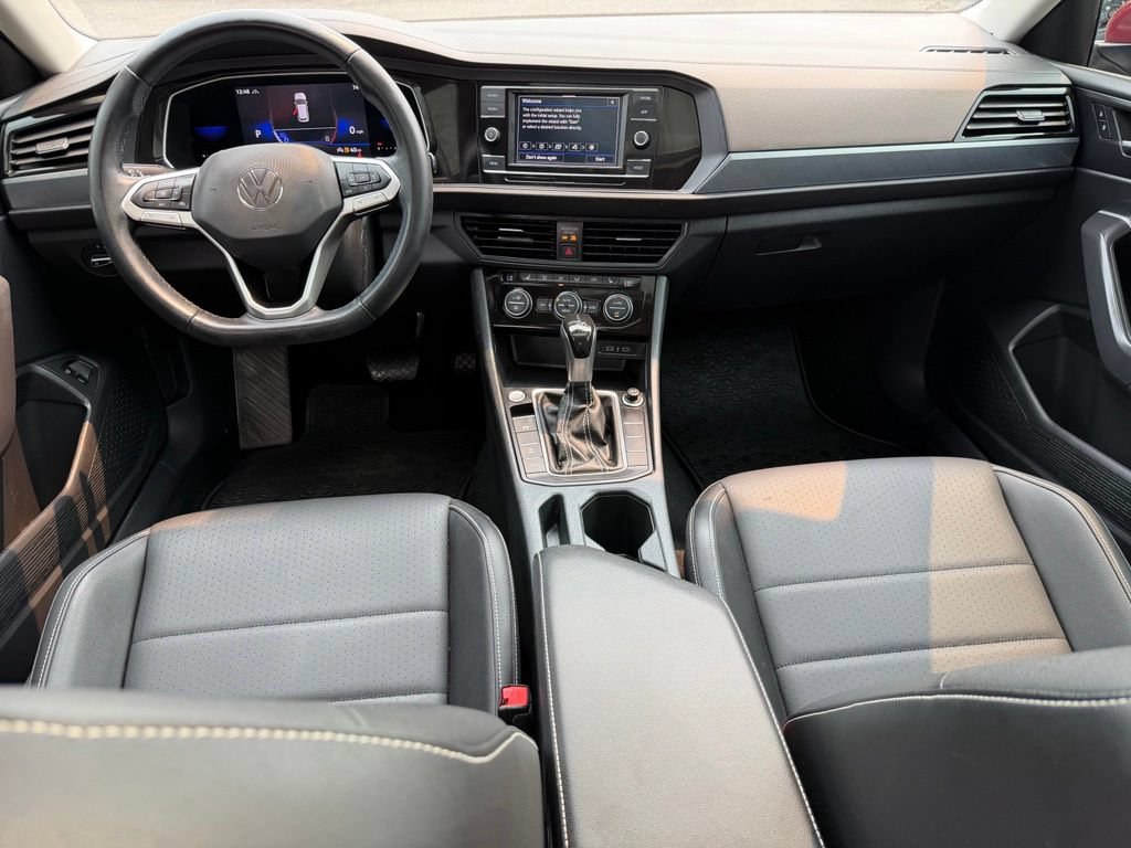 Used 2022 Volkswagen Jetta SE w/ Panoramic Sunroof Package FWD image 14