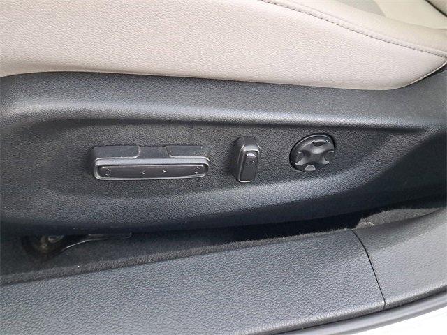 Used 2018 Honda Accord Touring image 19