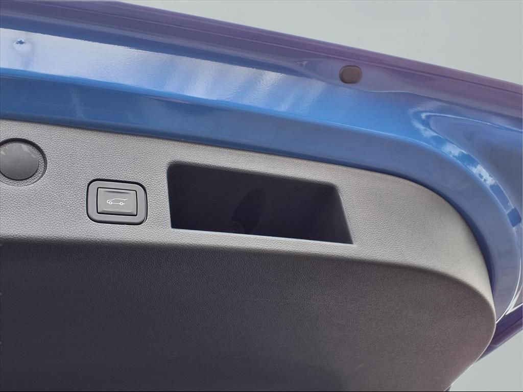 Used 2025 GMC Terrain Elevation w/ Elevation Premium Package image 30