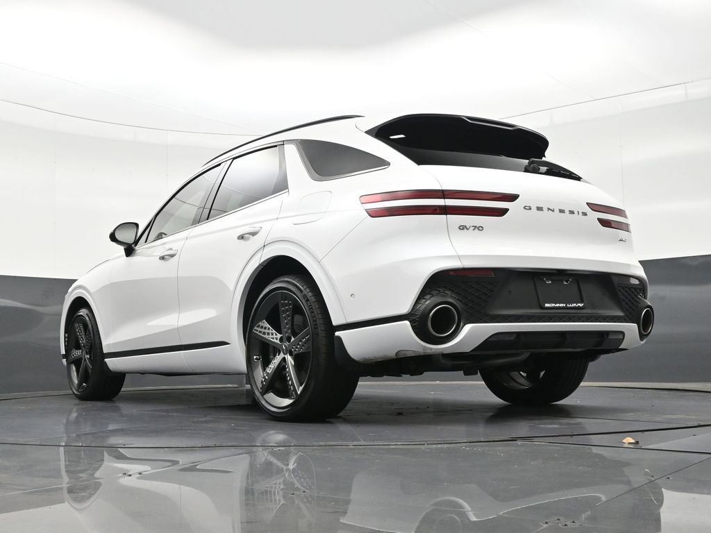 Used 2025 Genesis GV70 2.5T w/ Sport Prestige Package image 30