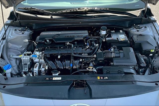 Used 2025 Hyundai Elantra Sport FWD image 27