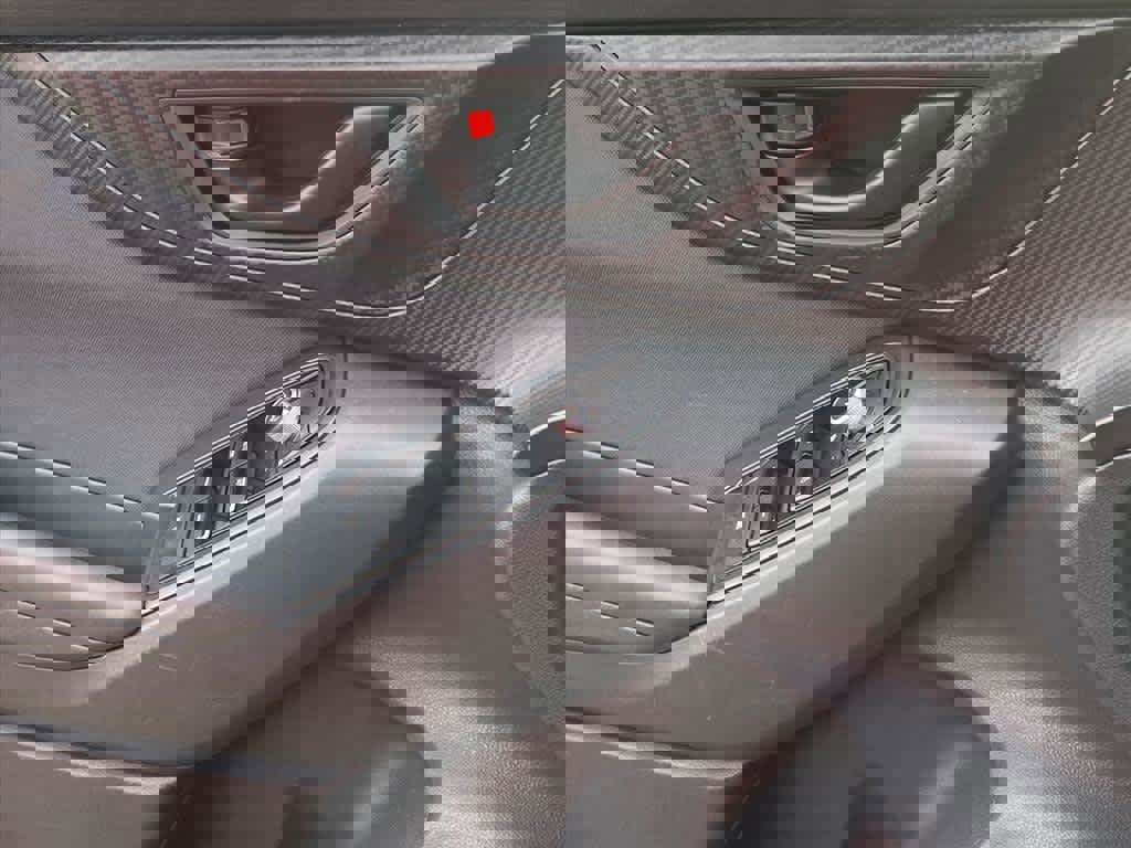 Used 2020 Subaru Crosstrek 2.0i Premium image 17