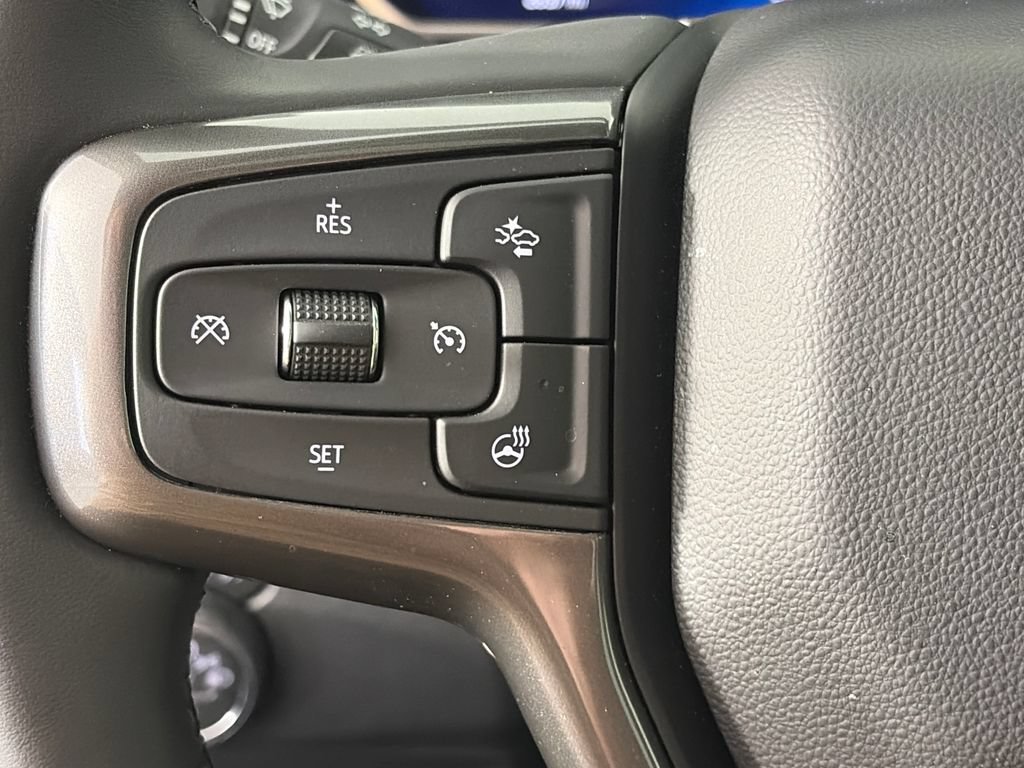 Used 2026 Chevrolet Silverado 2500 ZR2 w/ LPO, Dark Essentials Package AWD/4WD image 17