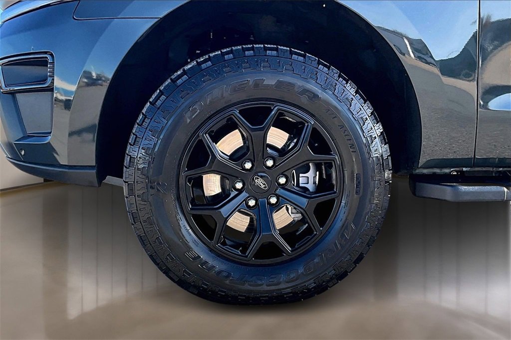 Used 2022 Ford Expedition Timberline image 8