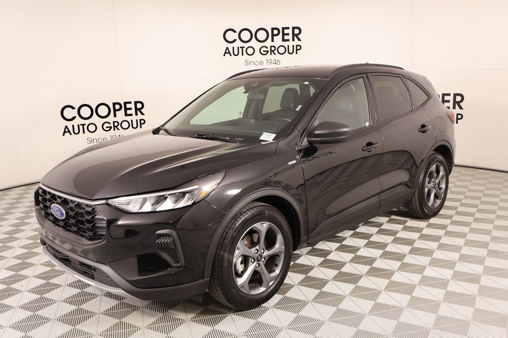 Used 2025 Ford Escape ST-Line FWD image 9