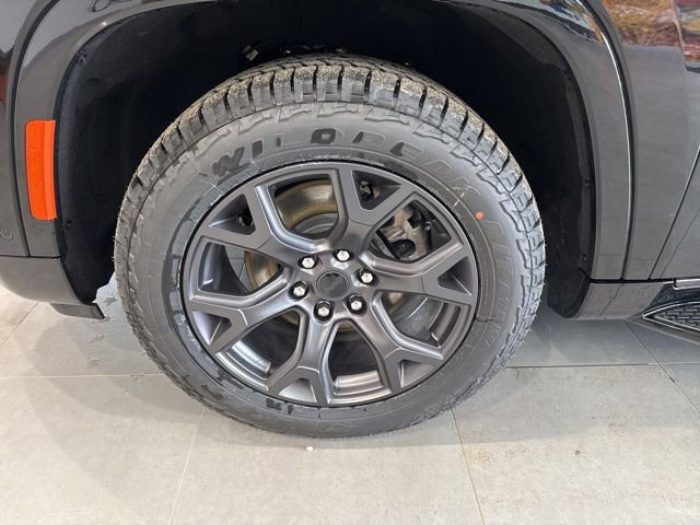 New 2026 Jeep Grand Wagoneer 4WD image 13