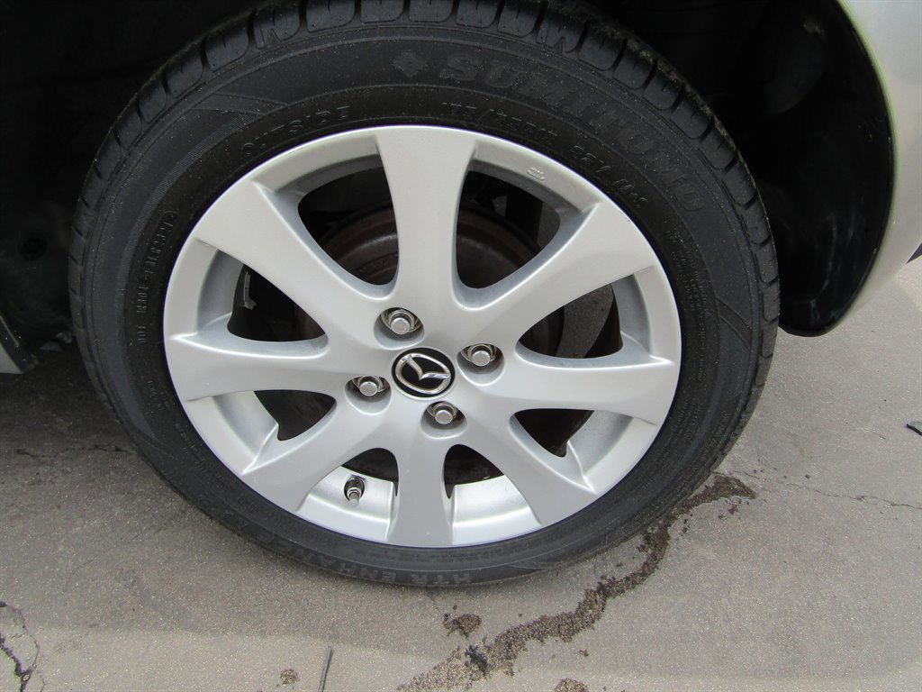 Used 2013 MAZDA MAZDA2 Touring image 11