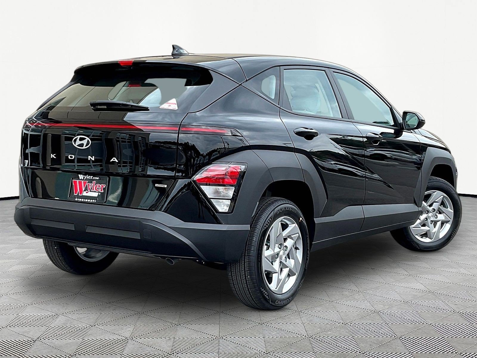 New 2027 Hyundai Kona SE AWD/4WD image 7
