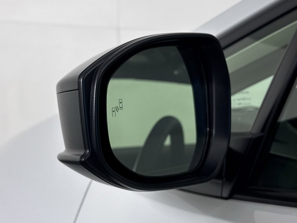 Used 2025 Toyota Prius LE image 23