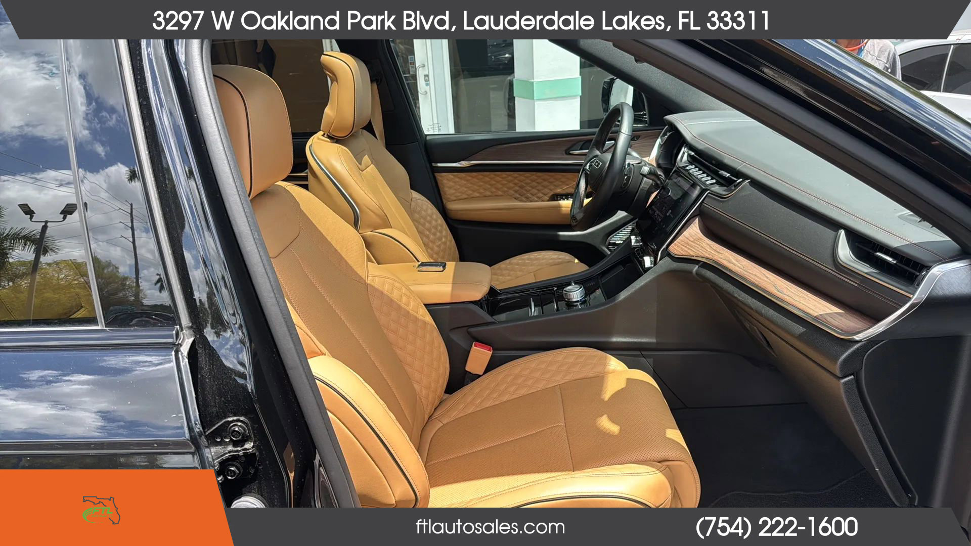 Used 2022 Jeep Grand Cherokee Summit w/ Luxury Tech Group V AWD/4WD image 55