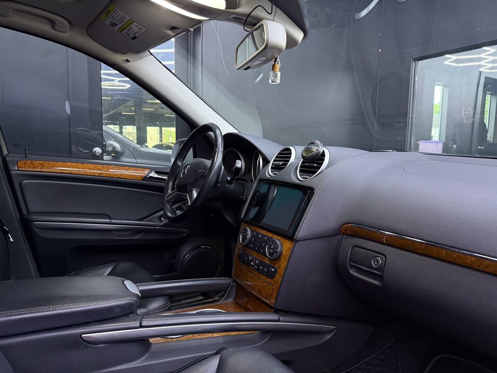 Used 2009 Mercedes-Benz GL 450 4MATIC image 25