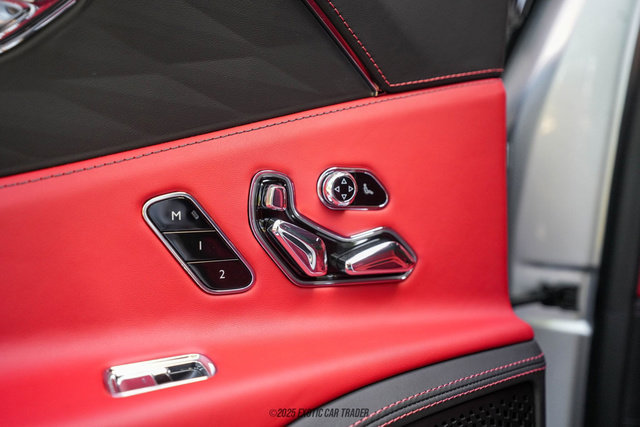 Used 2022 Bentley Flying Spur V8 image 41