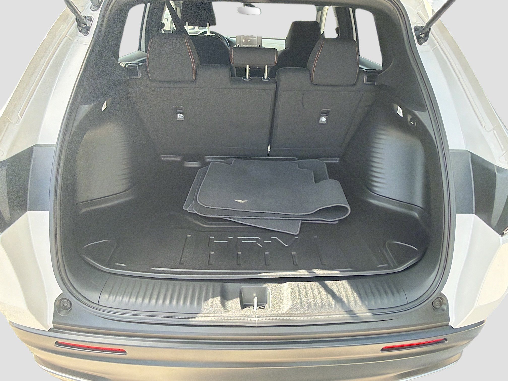 Certified 2025 Honda HR-V Sport image 25