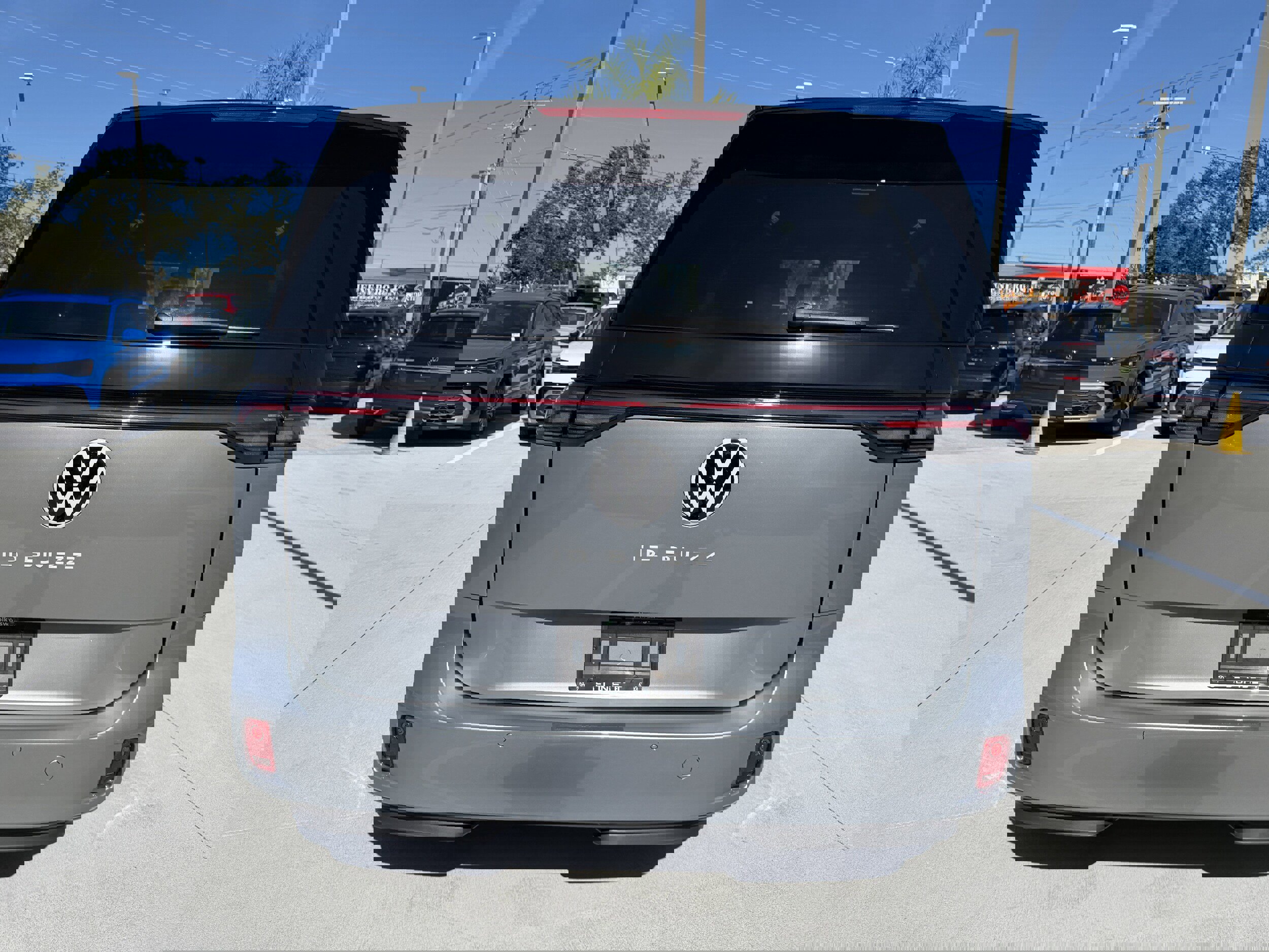 New 2025 Volkswagen ID. Buzz Pro S image 4