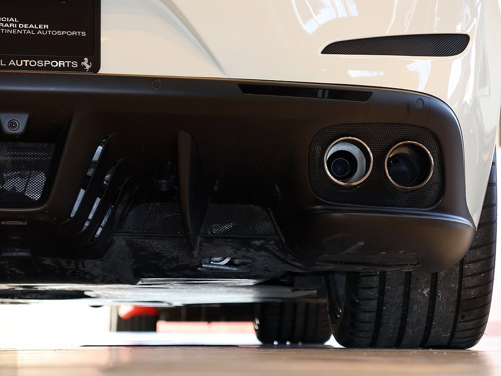 Certified 2018 Ferrari GTC4Lusso image 59