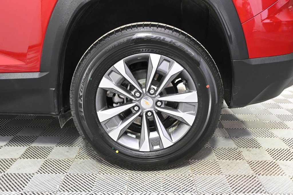 Used 2025 Chevrolet Equinox LT w/ Convenience Package II image 20