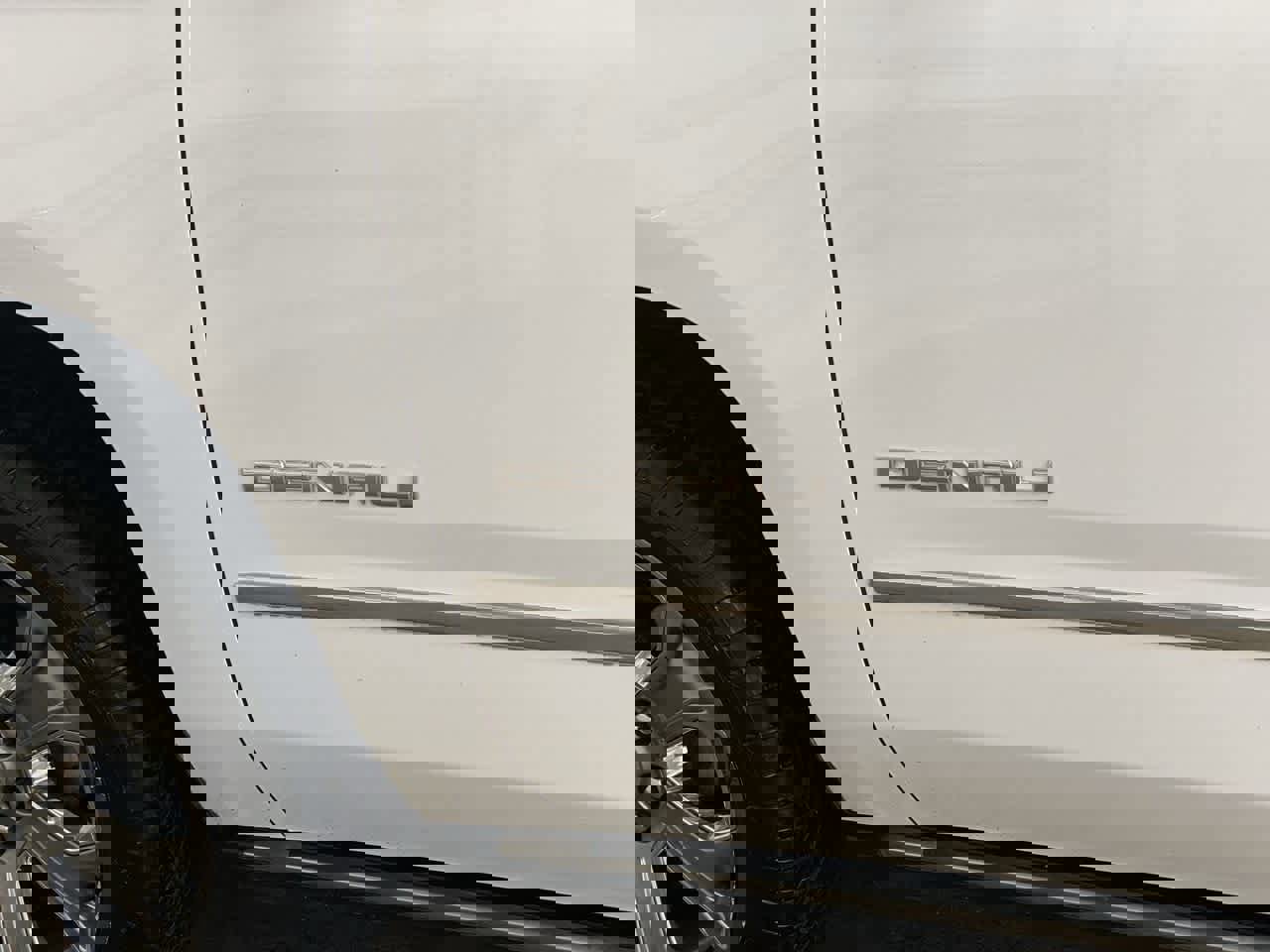 Used 2016 GMC Yukon Denali w/ Open Road Package image 10