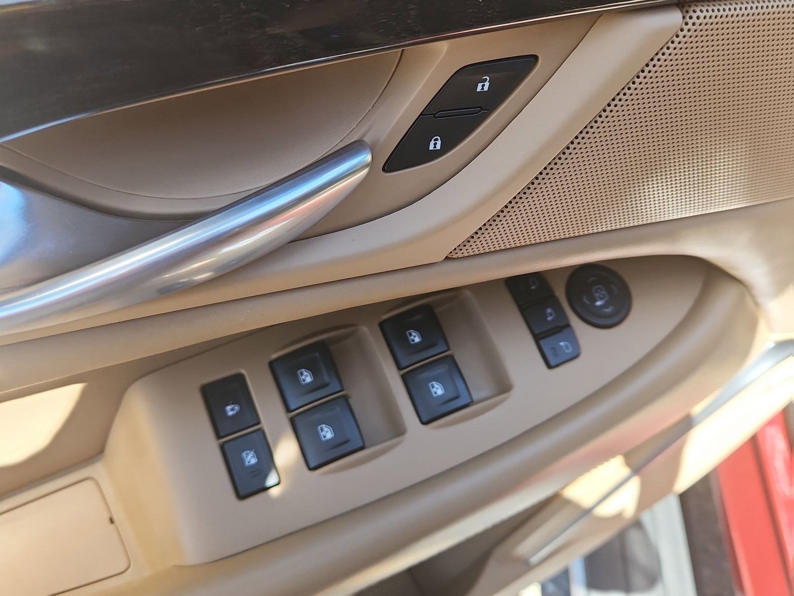 Used 2019 Cadillac Escalade Platinum AWD/4WD image 19