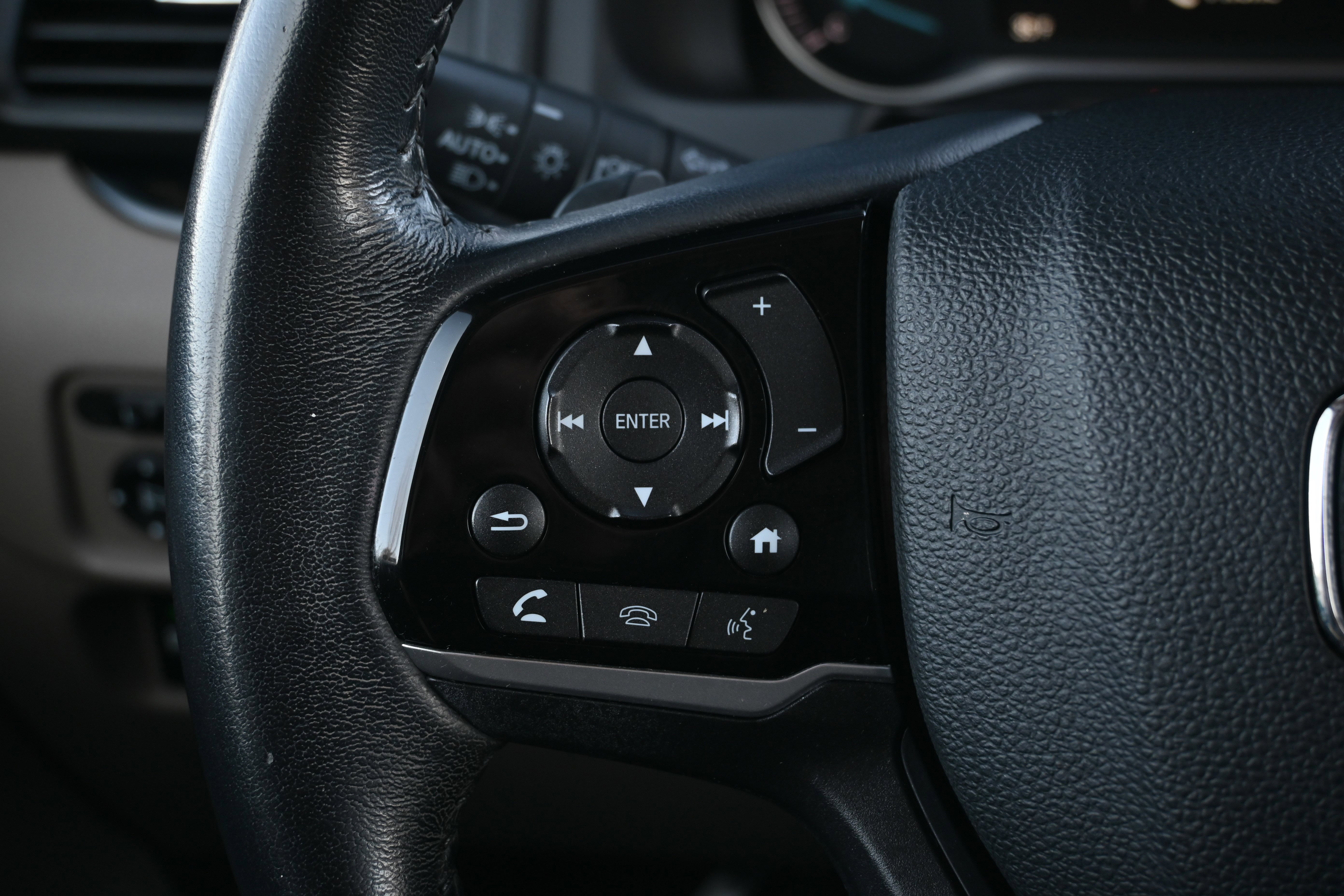 Used 2020 Honda Pilot Touring image 33